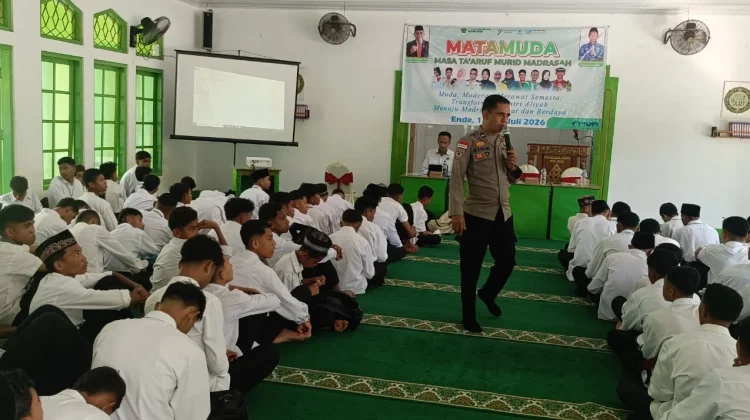 Satuan Binmas Polres Ende Edukasi Siswa MAN tentang Bahaya Penyalahgunaan NAPZA