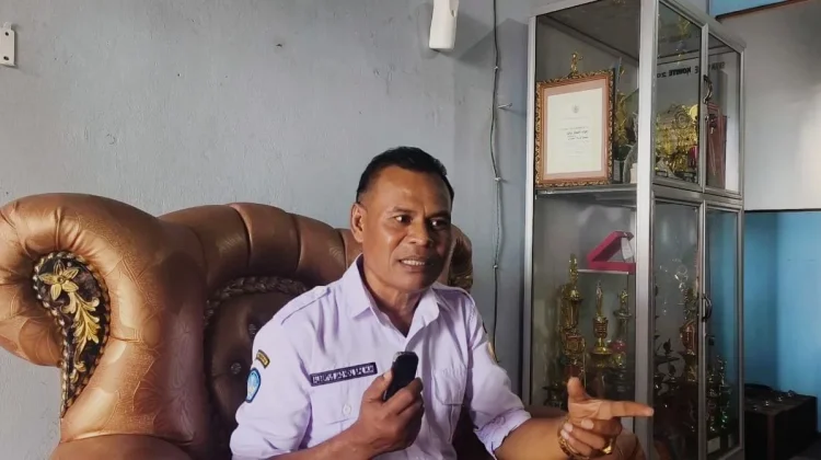 SMKN 1 Ende Terapkan Dispensasi Biaya Sekolah untuk Cegah Putus Sekolah