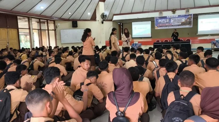 Kakak Beradik Sekolah Bersamaan, SMKN 2 Ende Bebaskan Biaya Pendidikan