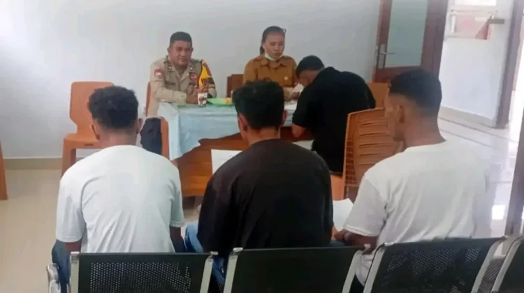 Bhabinkamtibmas Aimere Mediasi Kasus Konten TikTok di Puskesmas