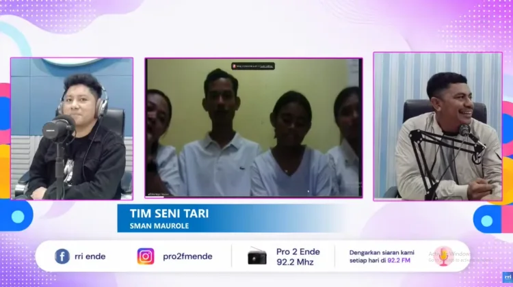 SMAN Maurole Rawat Budaya Melalui Seni Tari