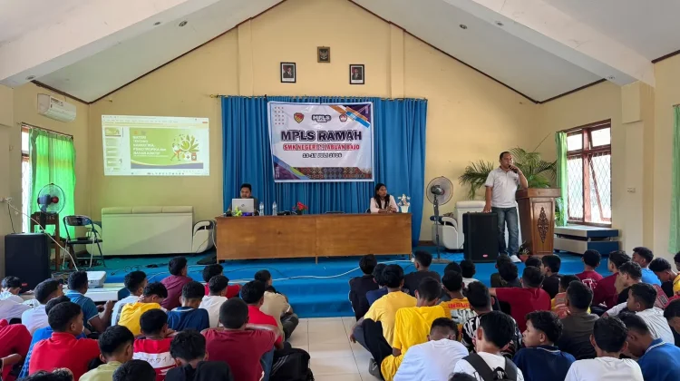 Polres Mabar Edukasi Bahaya Narkoba kepada Siswa Baru SMKN 1 Labuan Bajo