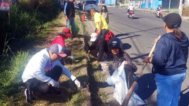 Pemkab Manggarai Gelar Aksi Bersih Kota Ruteng Sambut Kongres PMKRI ke-34