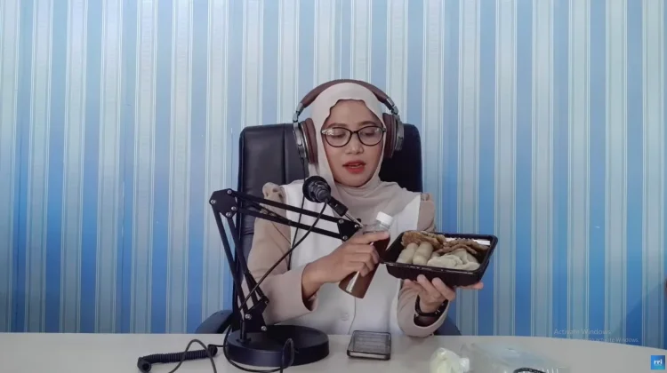 Pempek MamJenn Buka Peluang Bisnis Kuliner di Ende