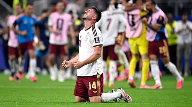 Tak Pernah Debut untuk Prancis, Laporte Antar Spanyol ke Final