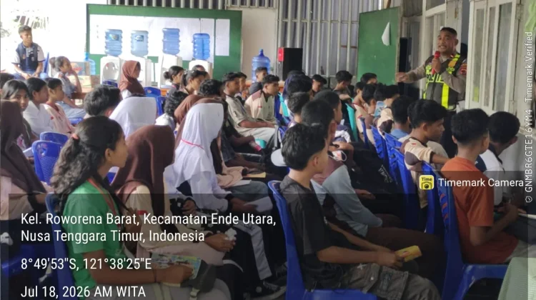Satlantas Polres Ende Edukasi Tertib Lalu Lintas bagi Siswa SMAN 2 Ende