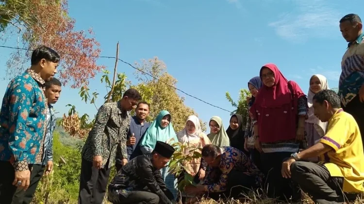 MAN 1 Manggarai Terapkan Ekoteologi Kemenag Lewat Gerakan Peduli Lingkungan
