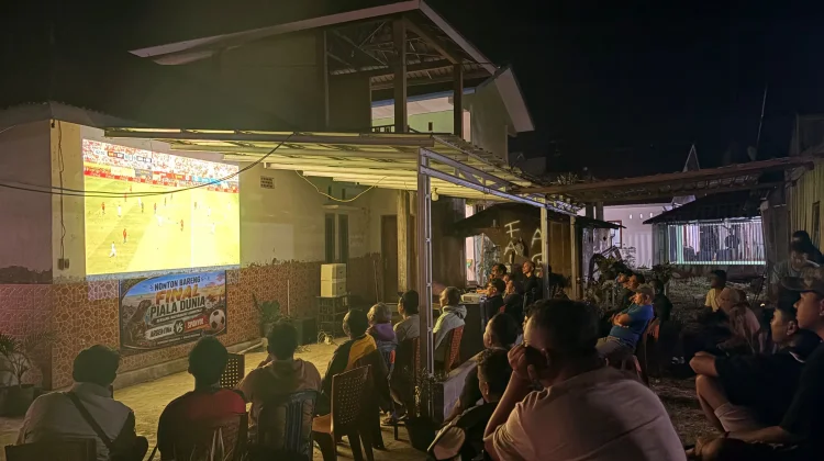 Nobar Final Piala Dunia 2026 Pererat Kebersamaan Warga Labuan Bajo