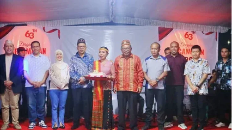 HUT ke-63 Kecamatan Borong Ditutup, UMKM Lokal Ikut Ramaikan Perayaan