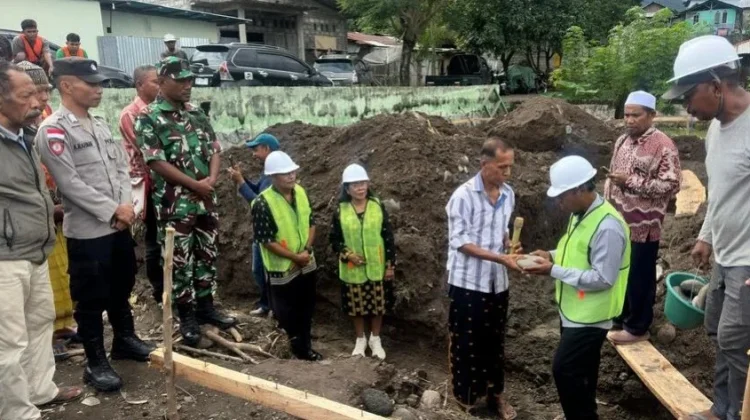 Peletakan Batu Pertama Gedung KUA Mauponggo Tandai Penguatan Layanan Keagamaan