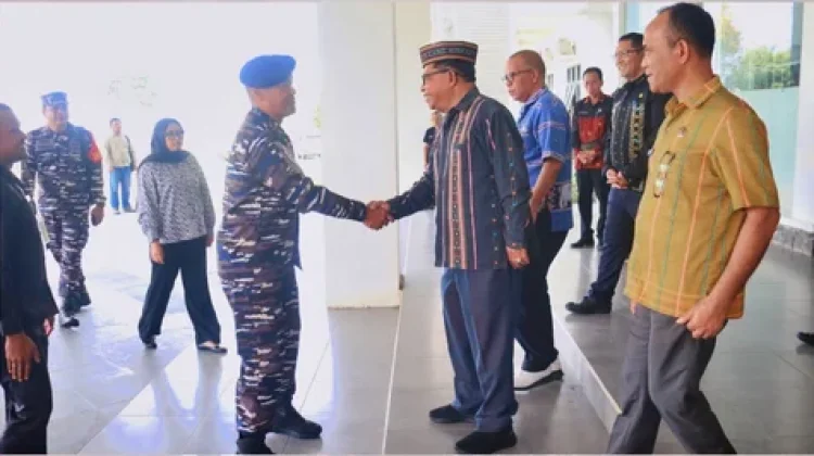 Pemerintah Kabupaten Manggarai Timur Hibahkan Lahan untuk Pos TNI Angkata Laut