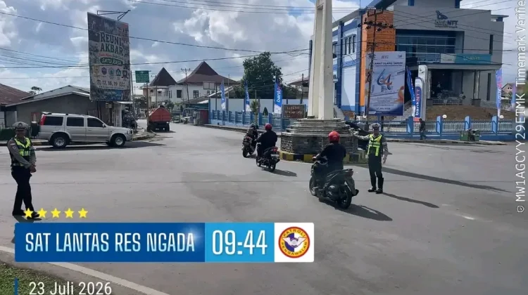 Satlantas Polres Ngada Intensifkan Pengaturan Lalu Lintas di Bajawa