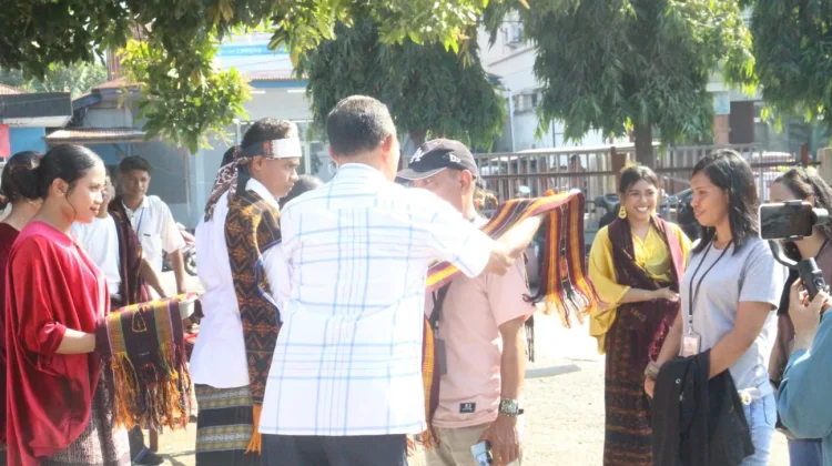 Warga Mautapaga Sambut Mahasiswa Unwira untuk Pengabdian