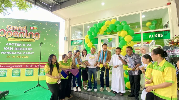 Apotek K-24 Resmi Beroperasi di Labuan Bajo, Hadirkan Layanan Obat 24 Jam