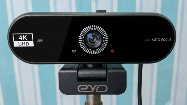 Mengenal Webcam EYD 4K Auto Focus, Perangkat Penting Streaming