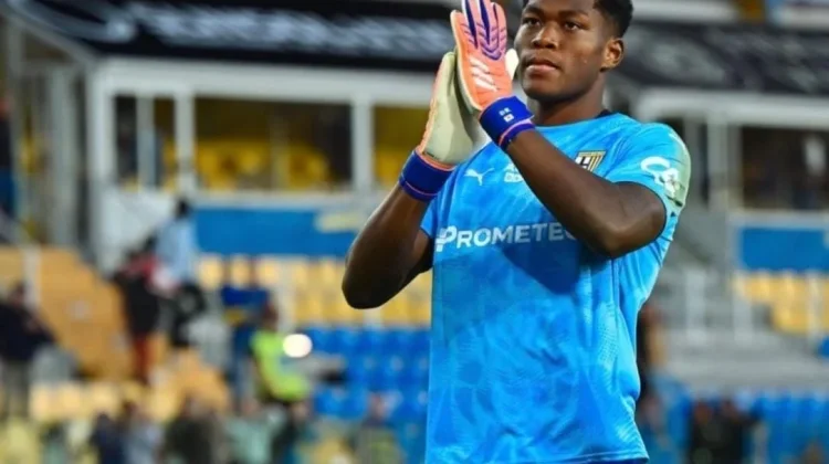 PSG Siapkan Tawaran €35 Juta untuk Zion Suzuki