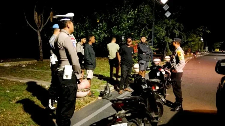 Polres Flores Timur Gelar Patroli Malam Jaga Kamtibmas di Larantuka