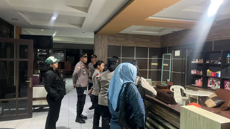 Patroli KRYD Polres Ende Sasar SPBU, Penginapan, dan Balap Liar Malam