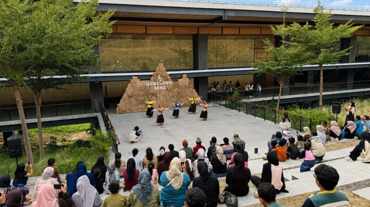 ITDC Dukung Pelestarian Budaya lewat Pagelaran Gemilang Seni di Golo Mori
