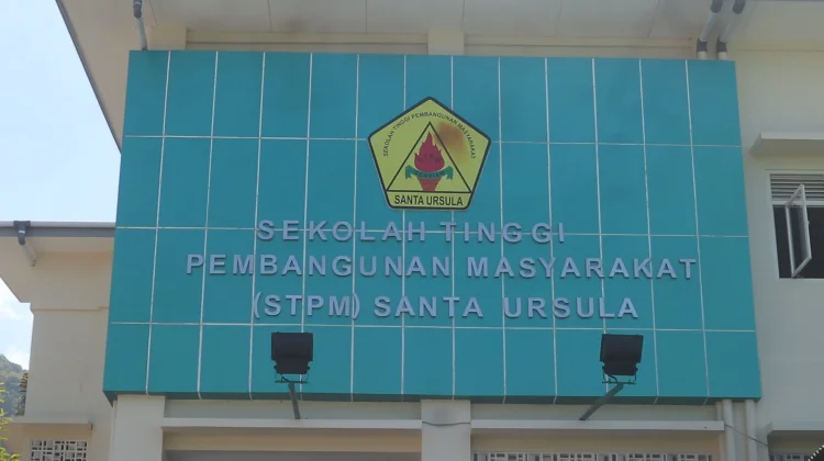 Program Studi Pembangunan Sosial STPM Santa Ursula Raih Predikat Unggul