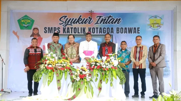 Bupati Nagekeo Apresiasi 75 Tahun SMPS Katolik Kotagoa