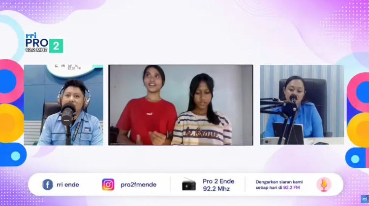English Club Ajak Pelajar Bijak Bermedia Sosial
