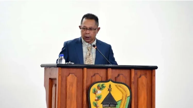 Ketua DPRD Manggarai Ajak Warga Kibarkan Merah Putih