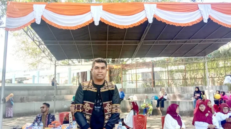 Tenun Ende-Nagekeo Jadi Sorotan di Fashion Show Guru PAUD