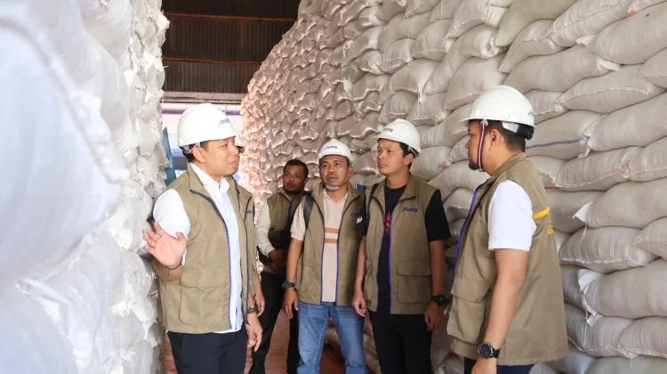 Stok Beras 1.500 Ton, BULOG Perkuat Gerakan Pangan Murah di Alor