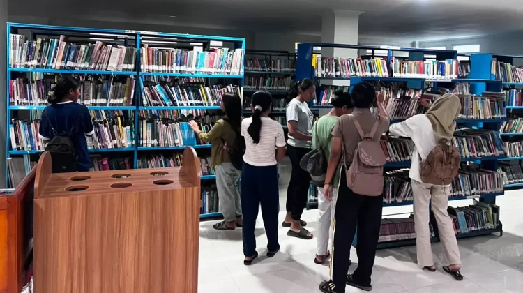 Disarpus Sikka dan BILIK Dampingi Siswa menuju Perguruan Tinggi