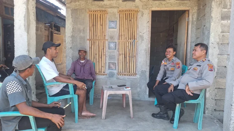 Polsek Maurole Sambangi Warga Detuwane, Perkuat Kamtibmas Desa