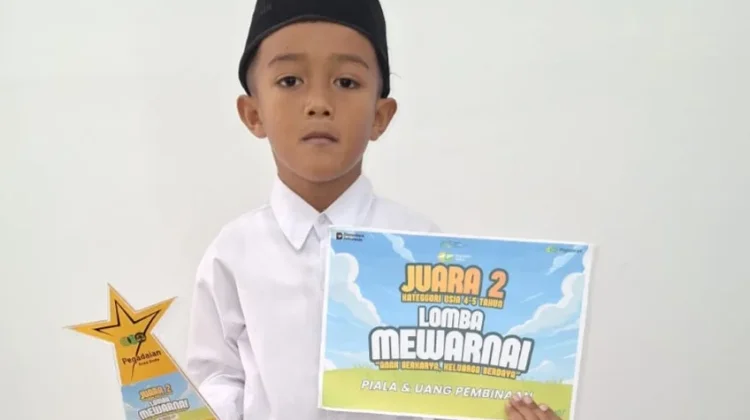 Siswa MIN 1 Ende Usia 5 Tahun Raih Juara Mewarnai