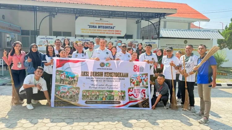 Aksi Bersih Kemerdekaan Warnai HUT RI di Lapas Ende