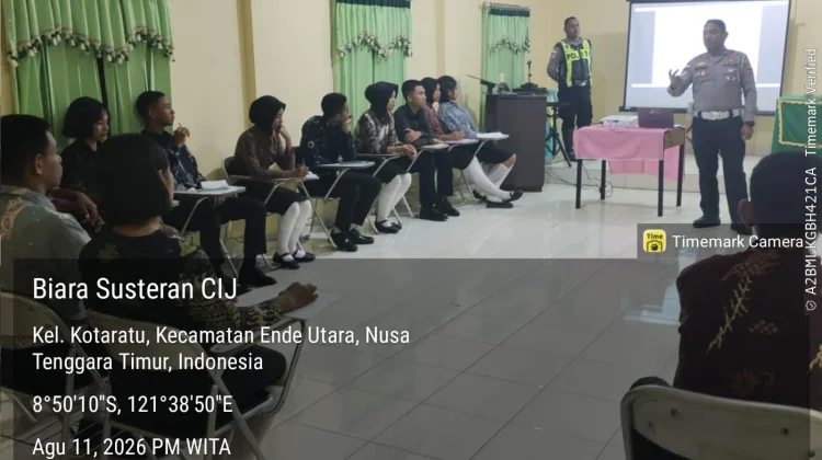 Anggota Paskibraka Ende Diedukasi Tertib Lalu Lintas jelang HUT RI ke-81
