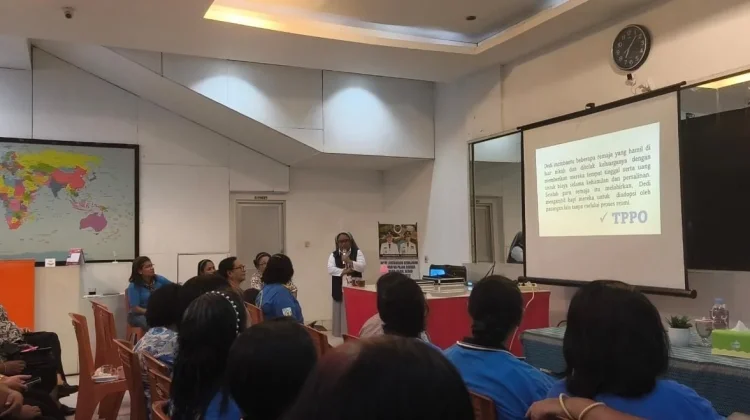 Sosialisasi TPPO Buka Wawasan Baru Anggota WKRI Katedral Ende
