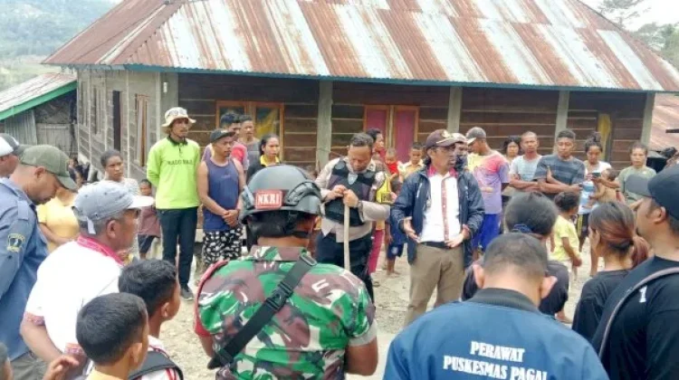 Cegah Rabies, Bhabinkamtibmas Dampingi Penanganan HPR di Cibal