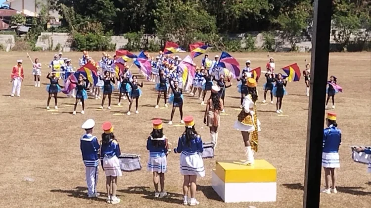 Lomba Marching Band Pelajar Ende Rebutkan Piala Bupati
