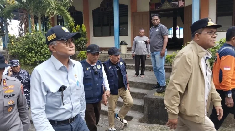 Menteri PU Tinjau Infrastruktur Terdampak Gempa Flores