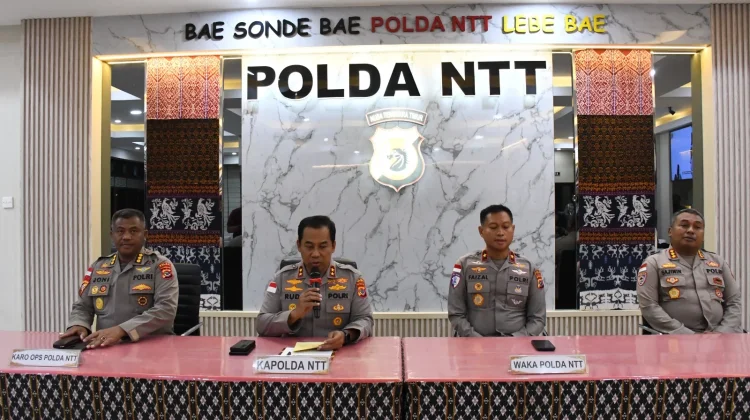 Polri Buka Tiga Wilayah Terisolir Pascagempa Flores NTT
