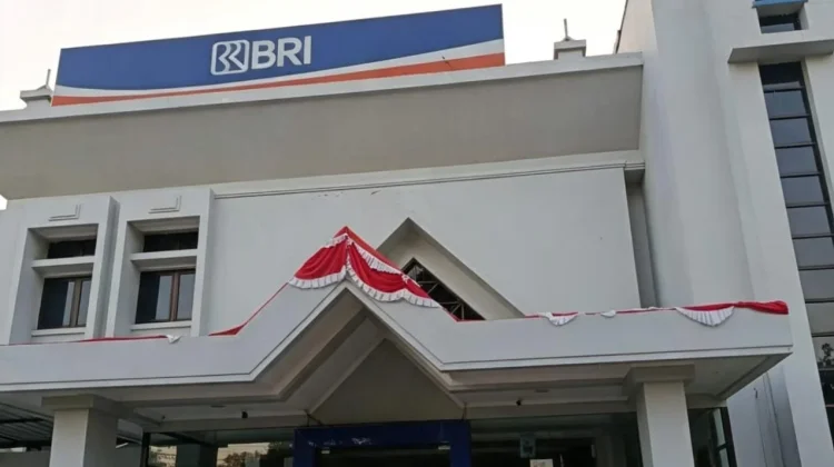 BRI Ende Tetap Buka Layani Nasabah Pasca Gempa