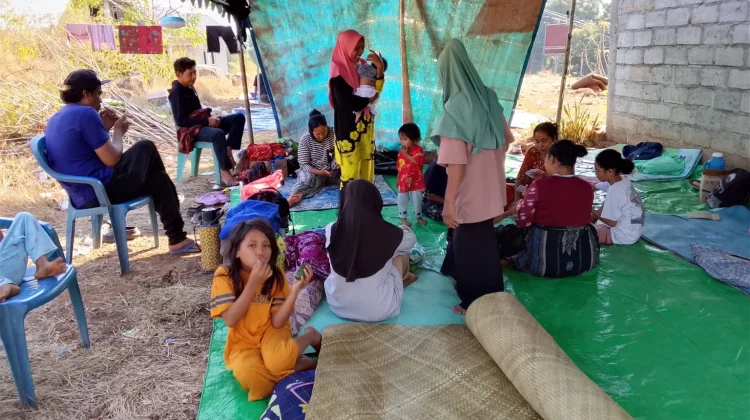 Warga Nangadhero Bertahan di Pengungsian, Butuh Logistik dan Layanan Kesehatan