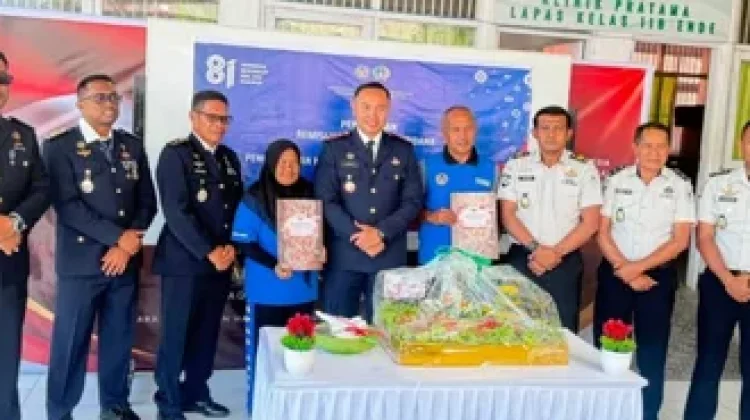 Sebanyak 201 WBP Lapas Ende Terima Remisi HUT ke-81 Kemerdekaan RI