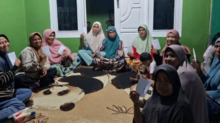 FOKDIT Salurkan Bantuan Tunai Korban Gempa Ende