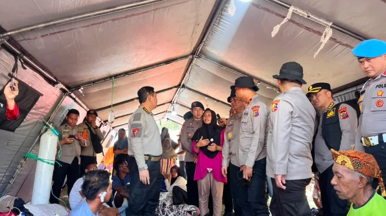 Polri Maksimalkan Operasi Kemanusiaan di Kabupaten Manggarai, 45 Posko Siap