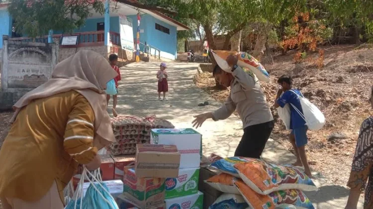 Bantuan Gempa Disalurkan ke Warga Terdampak Magepanda