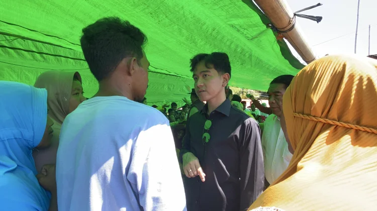 Wapres Gibran Kunjungi Pengungsian di Manggarai Timur dan Manggarai