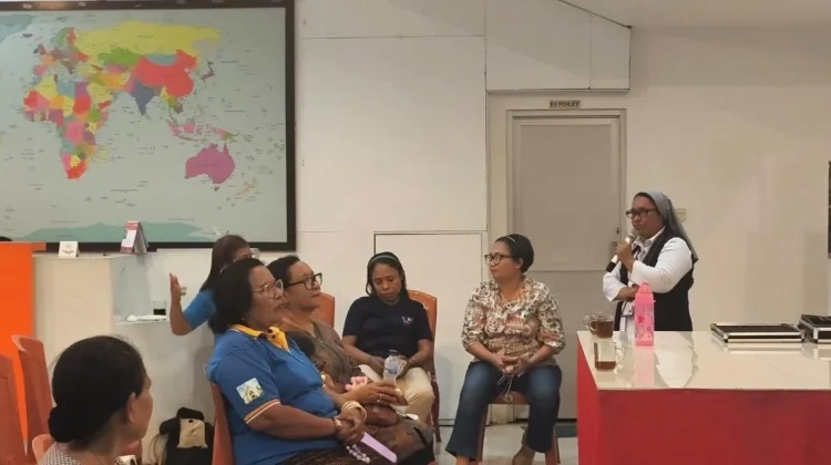 Tak Harus Merantau, Sr. Angela Dorong Warga Bangun Ekonomi Lokal