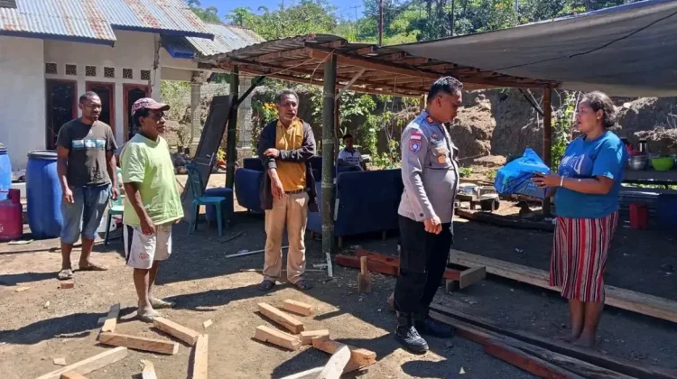 Peduli, Polres Ngada Salurkan Ransum Polri