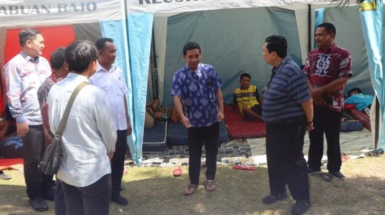 Kemenag Tinjau Sekolah dan Rumah Ibadah Terdampak Gempa di Mabar