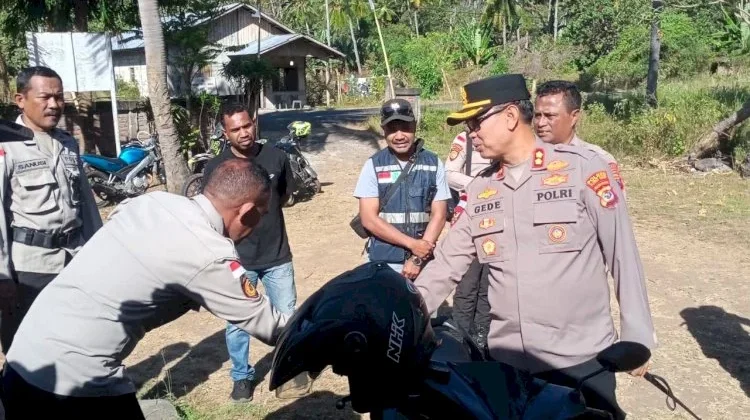 Kapolres Flores Timur Tinjau Pembangunan Asrama Polsek Adonara